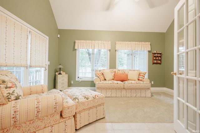 10480 WATERFORD Place, Newburgh, IN 47630