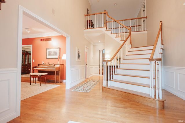 10480 WATERFORD Place, Newburgh, IN 47630