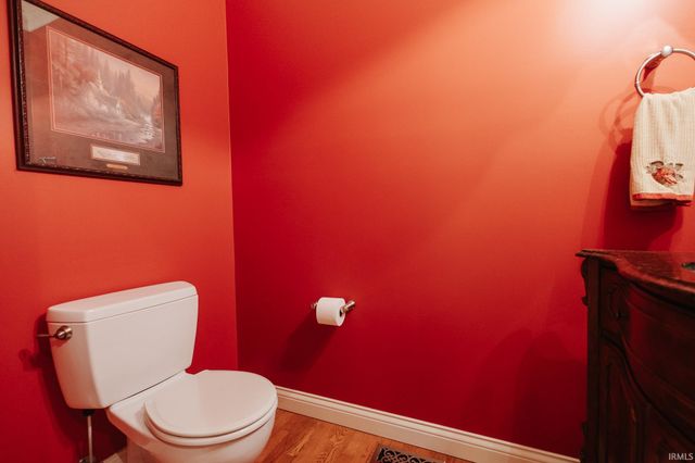 10480 WATERFORD Place, Newburgh, IN 47630