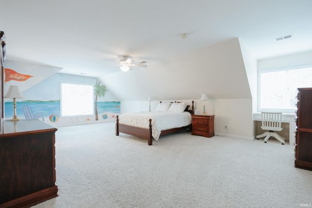 10480 WATERFORD Place, Newburgh, IN 47630