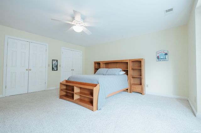 10480 WATERFORD Place, Newburgh, IN 47630