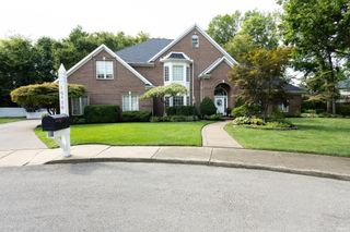 10480 WATERFORD Place, Newburgh, IN 47630