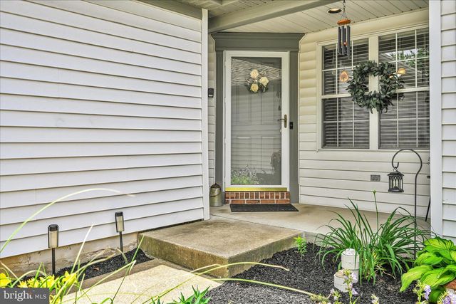 124 TEAL TER, Lancaster, PA 17601