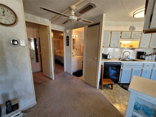 39438 ROCKFORD AVENUE, Zephyrhills, FL 33542