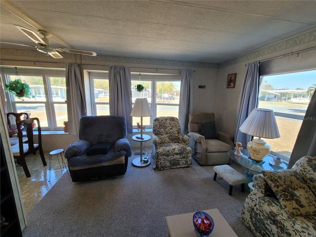 39438 ROCKFORD AVENUE, Zephyrhills, FL 33542