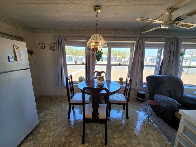 39438 ROCKFORD AVENUE, Zephyrhills, FL 33542