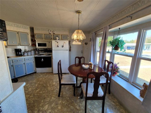 39438 ROCKFORD AVENUE, Zephyrhills, FL 33542