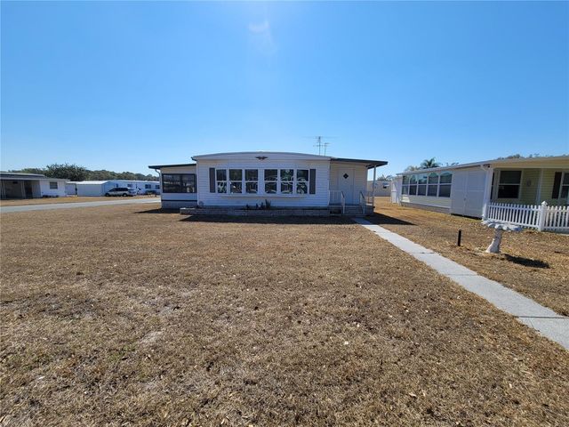 39438 ROCKFORD AVENUE, Zephyrhills, FL 33542