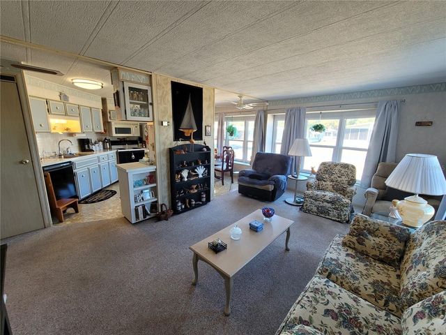 39438 ROCKFORD AVENUE, Zephyrhills, FL 33542