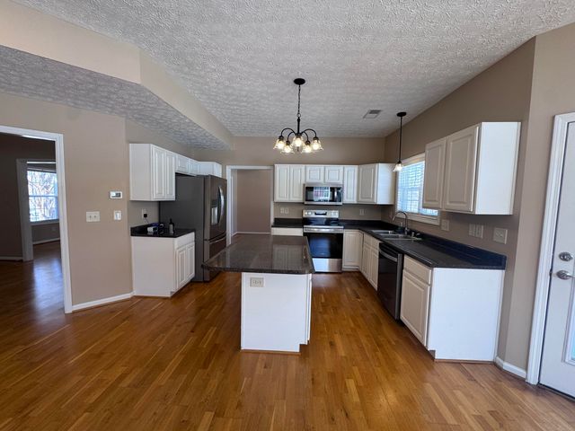 2064 Allegheny Way, Lexington, KY 40513