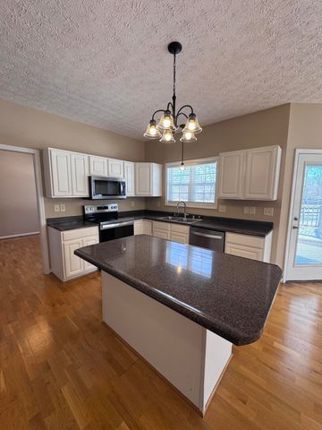 2064 Allegheny Way, Lexington, KY 40513