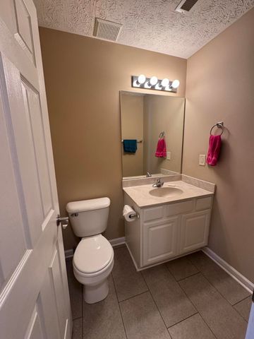 2064 Allegheny Way, Lexington, KY 40513