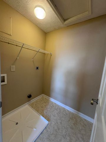 2064 Allegheny Way, Lexington, KY 40513