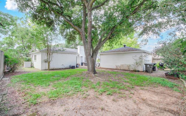 12870 Westleigh Drive, Houston, TX 77077