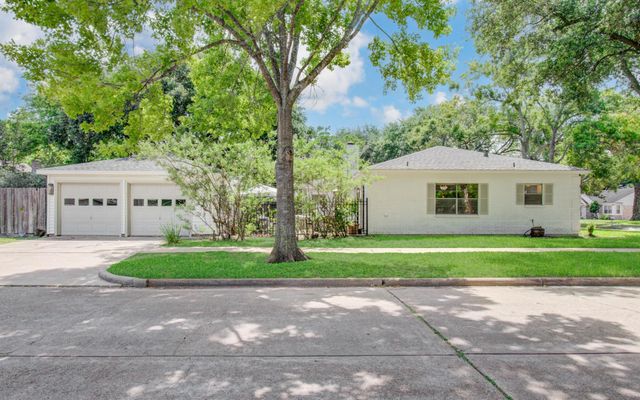 12870 Westleigh Drive, Houston, TX 77077