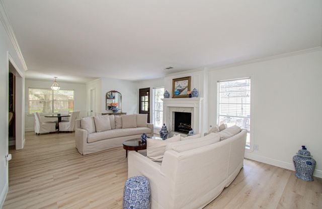 12870 Westleigh Drive, Houston, TX 77077