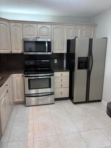 9034 Flynn Circle 2, Boca Raton, FL 33496