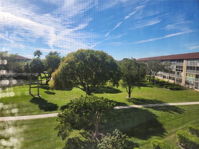 13250 SW 7th Ct 412L, Pembroke Pines, FL 33027