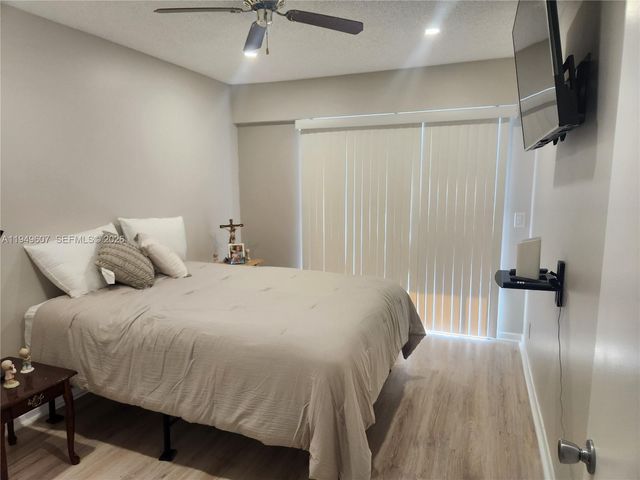 13250 SW 7th Ct 412L, Pembroke Pines, FL 33027