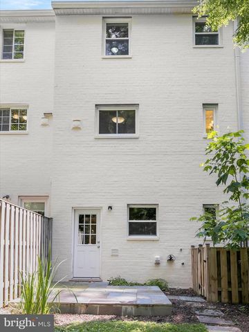 2625 HOLMAN AVE #2625, Silver Spring, MD 20910
