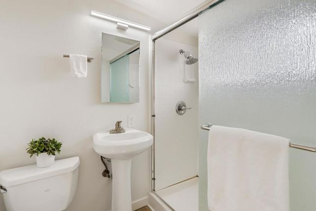 680 Hamilton Lane, Santa Clara, CA 95051