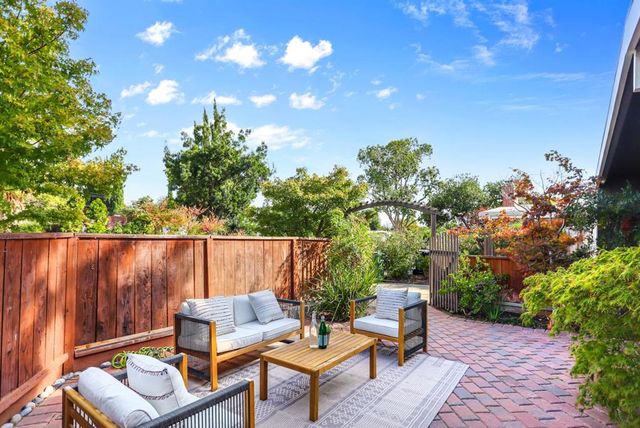 680 Hamilton Lane, Santa Clara, CA 95051