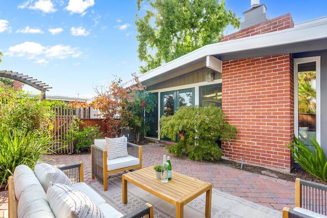 680 Hamilton Lane, Santa Clara, CA 95051