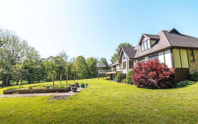 2739 Highway D, Bourbon, MO 65441