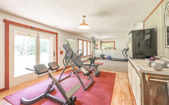 2739 Highway D, Bourbon, MO 65441