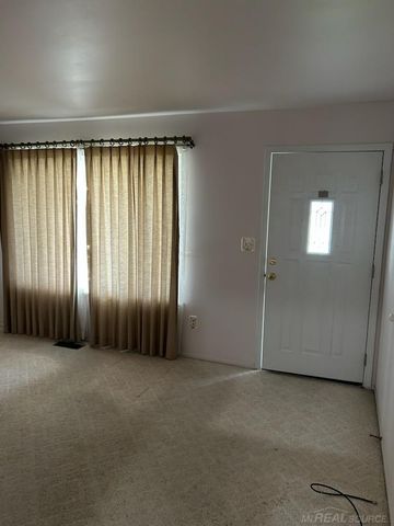 25400 Kelli Court, Taylor, MI 48180
