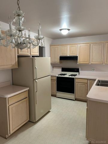 25400 Kelli Court, Taylor, MI 48180