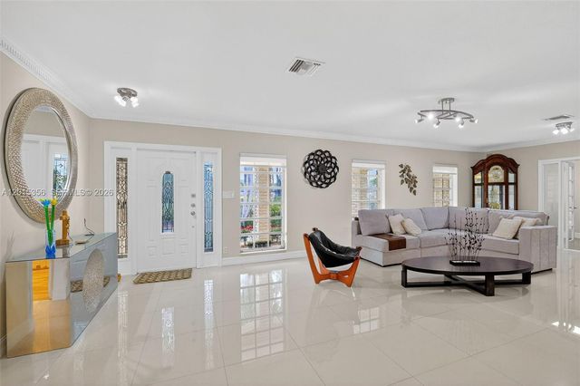 9261 SW 88 st, Miami, FL 33176