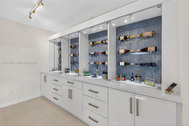9261 SW 88 st, Miami, FL 33176