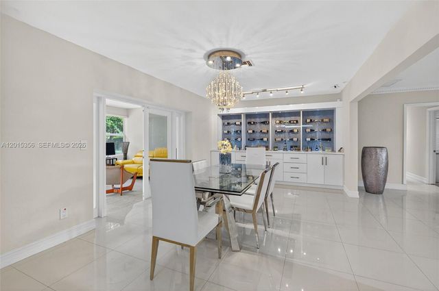 9261 SW 88 st, Miami, FL 33176