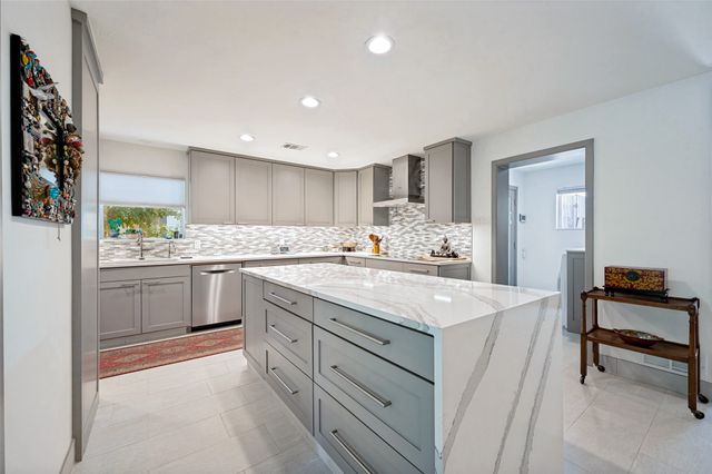 3525 Timberview Road, Dallas, TX 75229