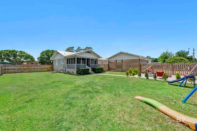 402 W Magnolia Avenue, Foley, AL 36542