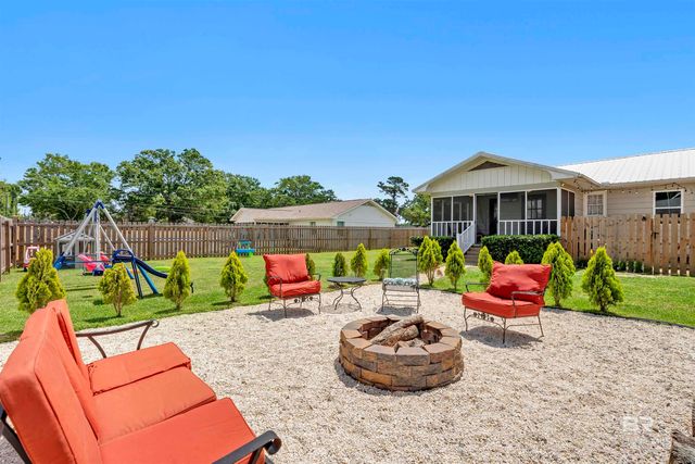 402 W Magnolia Avenue, Foley, AL 36542