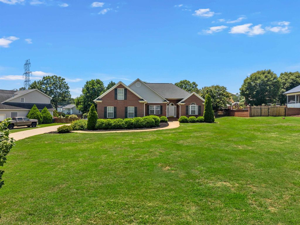 120 Barley Mill Road, Moore, SC 29369