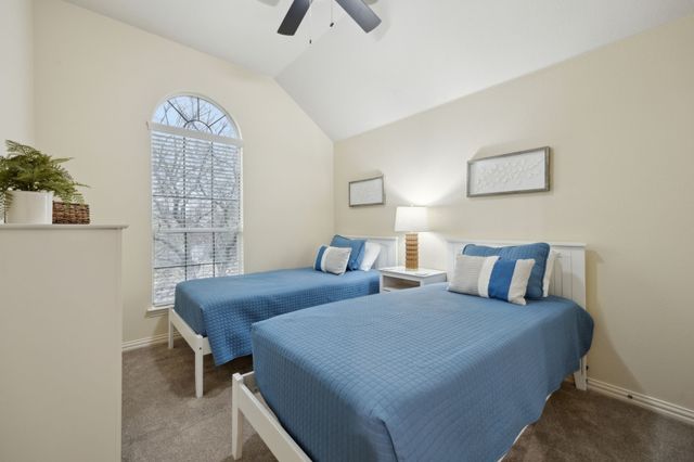 1261 Golf Club Drive, Lantana, TX 76226