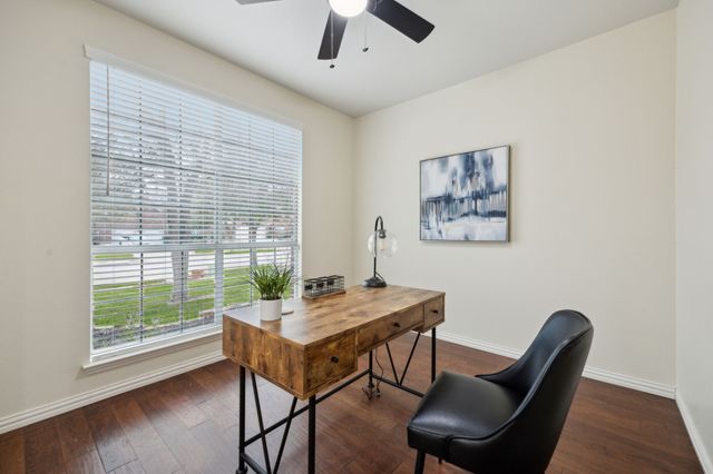 1261 Golf Club Drive, Lantana, TX 76226