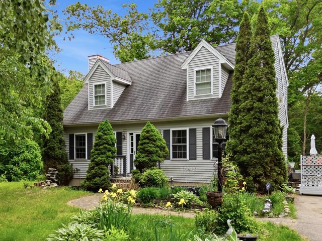 4 Norris Farm Road, Raymond, NH 03077