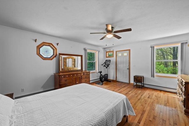 1 Woodmere Rd, Dudley, MA 01571