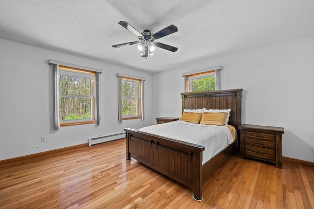 1 Woodmere Rd, Dudley, MA 01571
