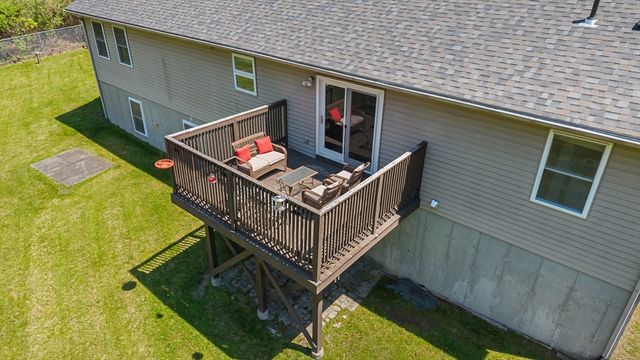 1 Woodmere Rd, Dudley, MA 01571