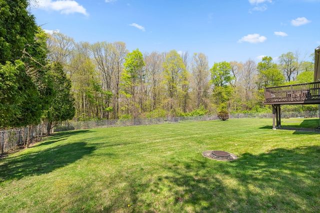 1 Woodmere Rd, Dudley, MA 01571