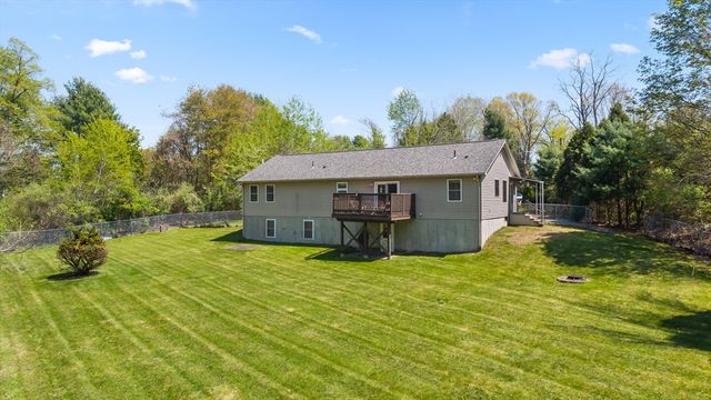 1 Woodmere Rd, Dudley, MA 01571
