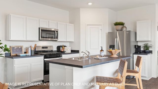 191 Arnold Loop, Uhland, TX 78640
