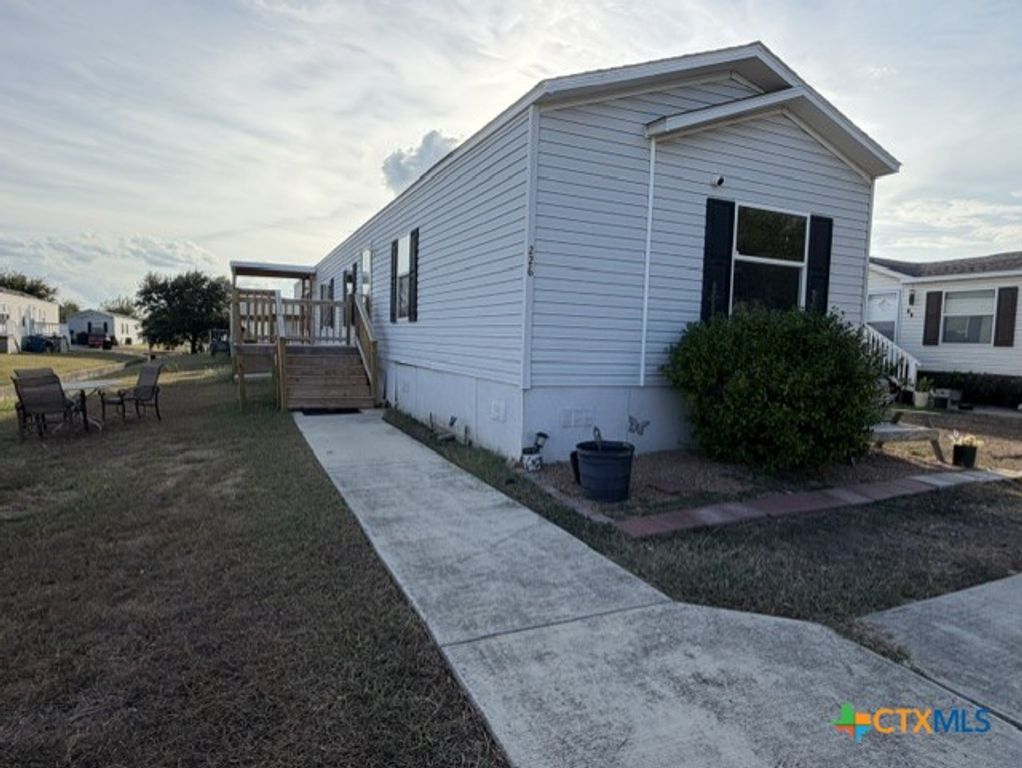 226 Cactus Wren Loop 342, New Braunfels, TX 78130