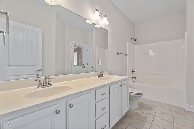 3010 Bunnfield Drive, Zebulon, NC 27597