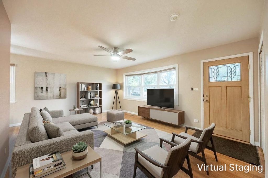 513 E Highland Avenue, Mount Prospect, IL 60056 — photo 2